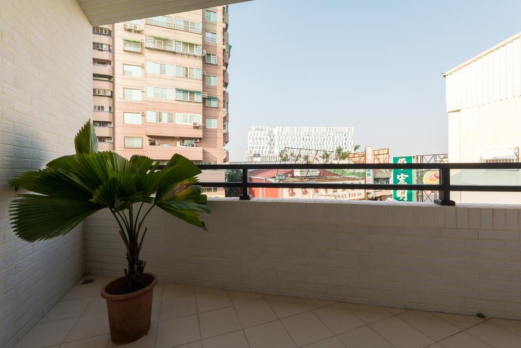 Tainan Sweet Home Exterior photo